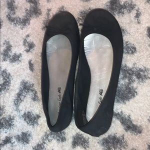 ae Black flats